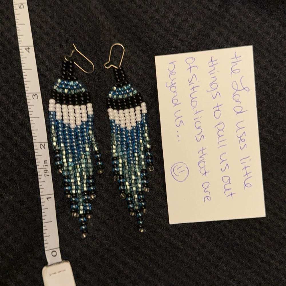 Native Style Green multi color Glass Seed Beaded Earrings 1pr Hand Made Dangle